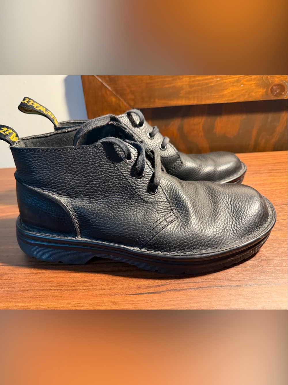 Dr Martens Sussex Chukka Boot Mens Size 8 Black Leather Bear Track Slip Resist